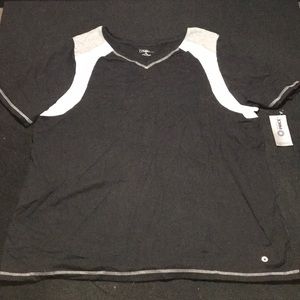 Exercise shirt and leggings